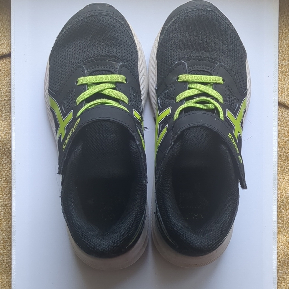 Kids Black and Green Athletic Shoes
